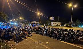 Ra quân ngăn chặn, xử lý nghiêm hành vi đua xe trái phép